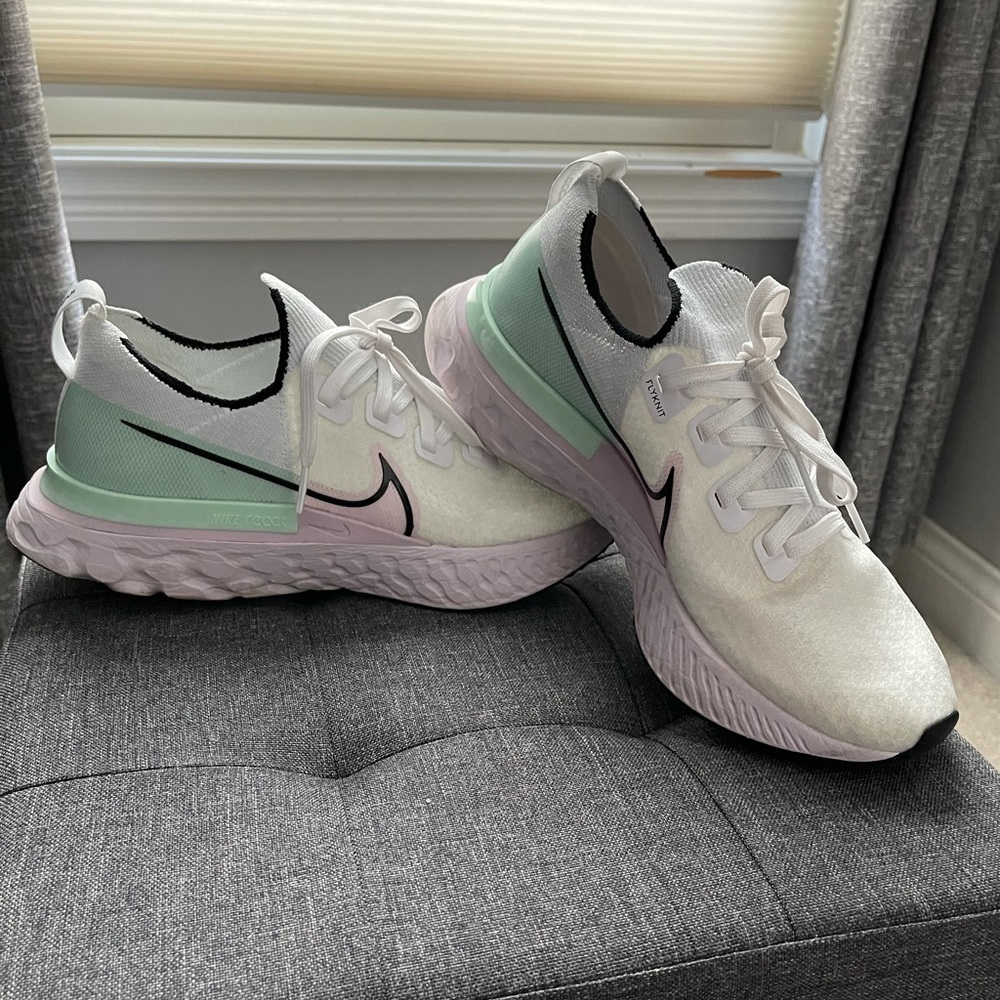 Women’s Nike Infinity React